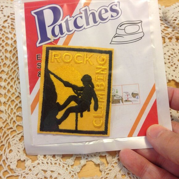 Crafts bundle, embroidered outdoorsy sew-on & iron-on patches - Picture 2 of 8